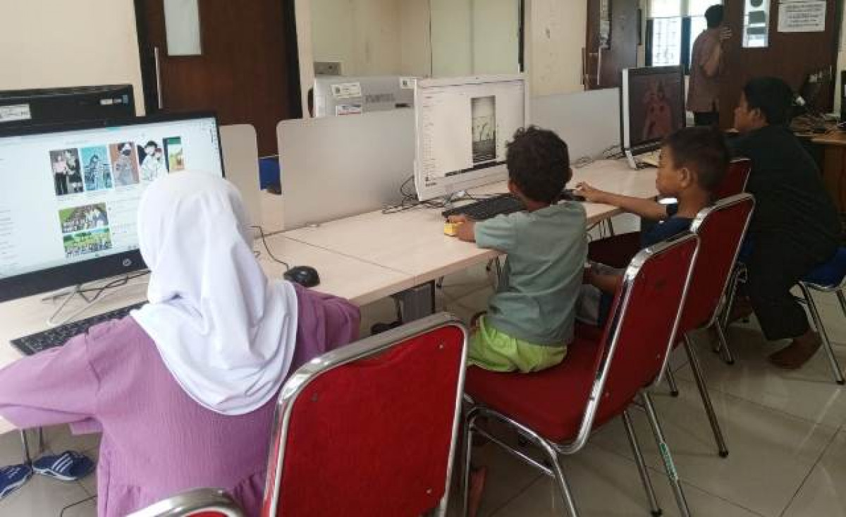 Literasi Media Sebagai Model Pembelajaran  Untuk Memunculkan Nalar Kritis