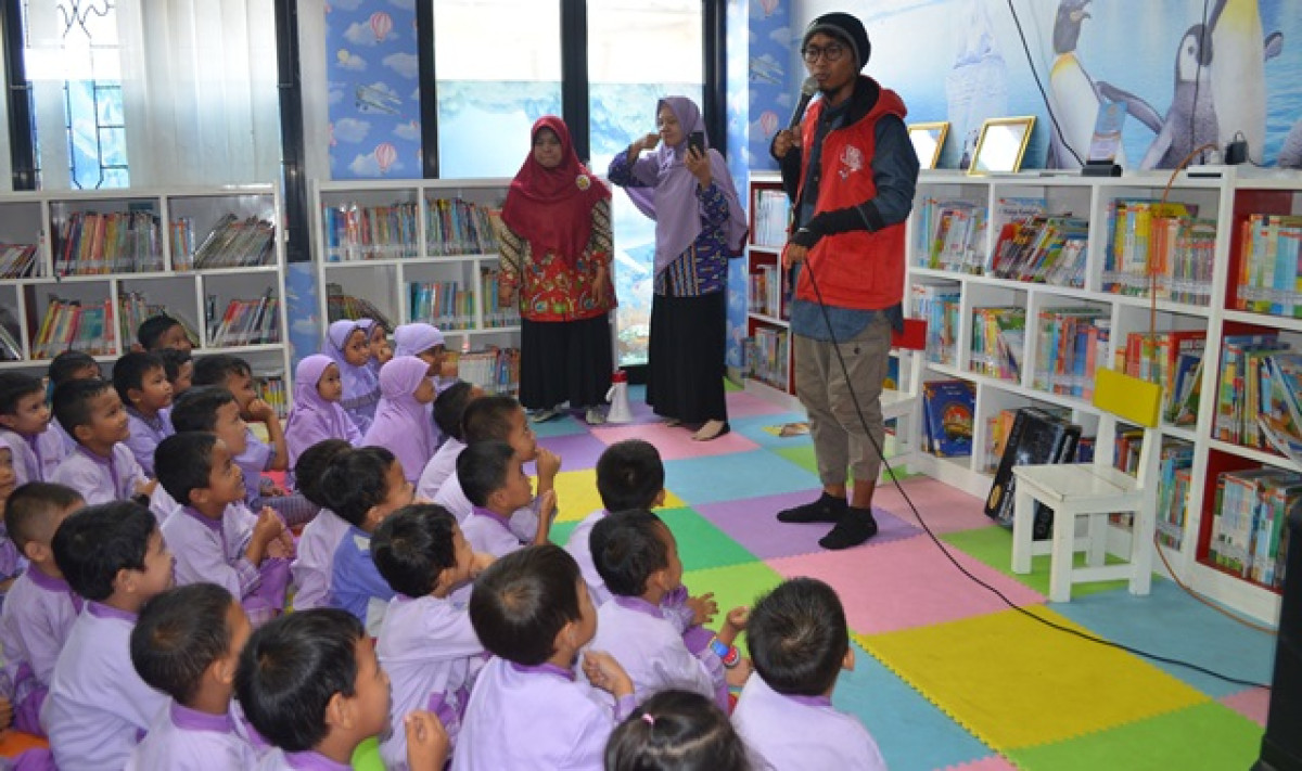 Bercerita Sebagai Media Penyampai Pesan Dan Nilai