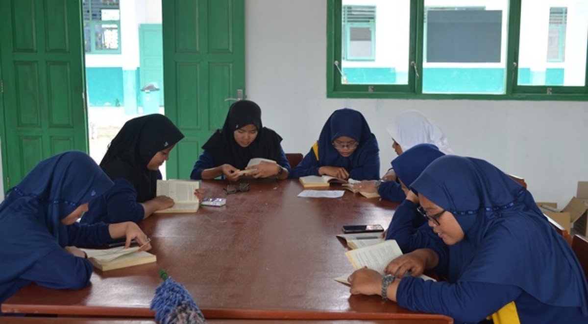 Penerapan Membaca Pada Aktivitas Literasi