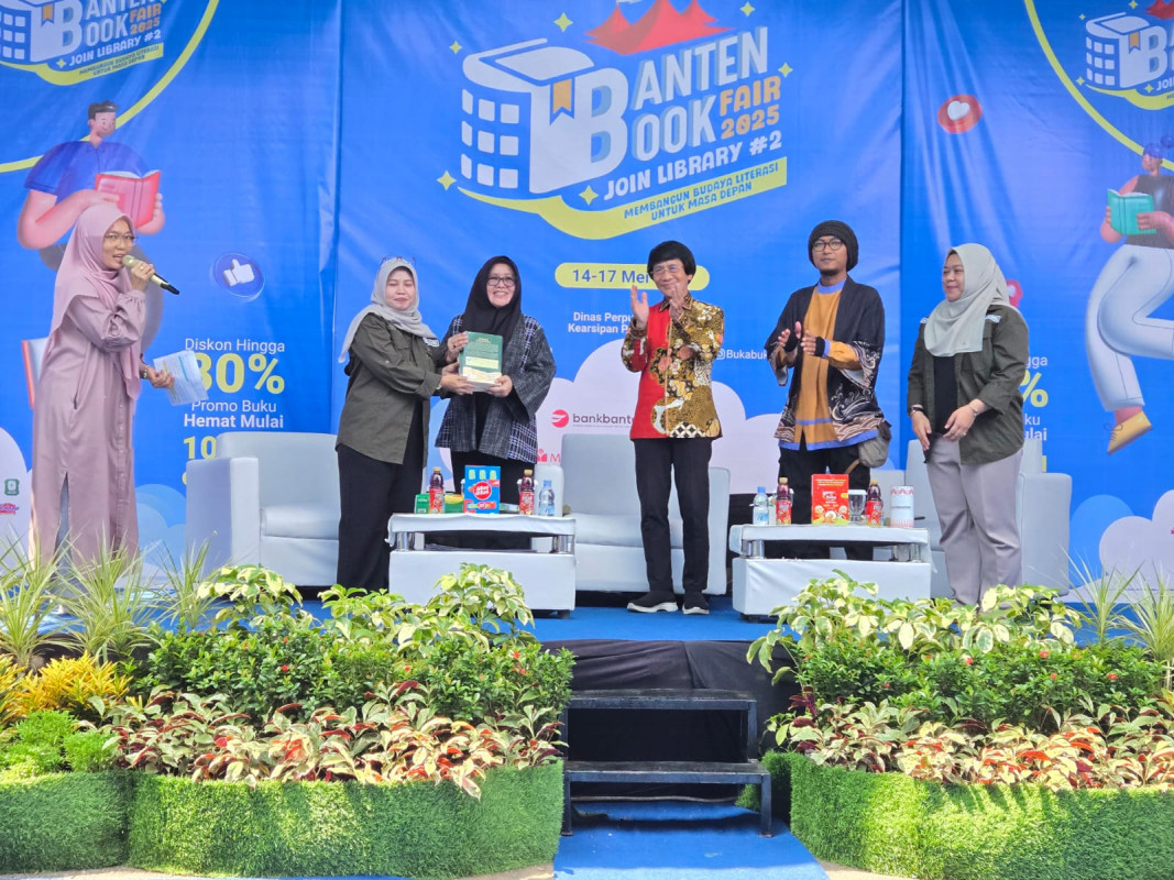 Edukasi Cinta Rupiah, Kak Seto dan Meluruhkan Pilu Mewarnai Banten Book Fair 2025
