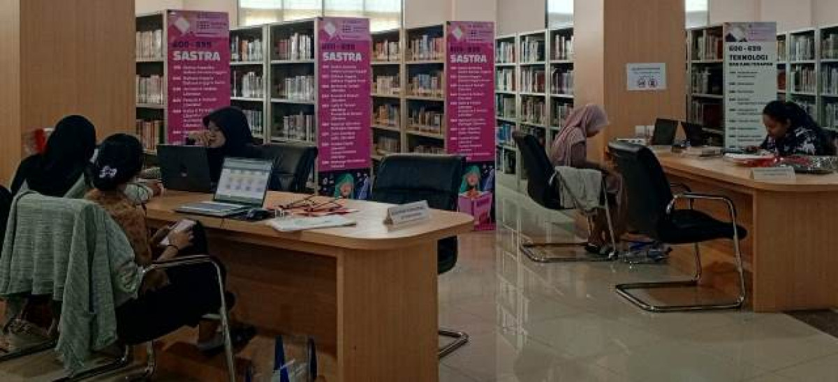 Ketika Perempuan Membaca, Bangsa Bangkit : Literasi dalam Perjuangan Kemerdekaan
