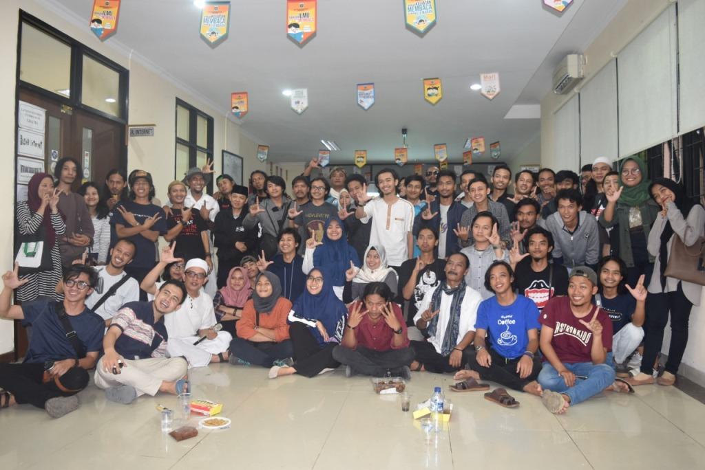 RAMADHAN ASIK DIPERPUSDA "BUKU SENI DAN REFLEKSI"