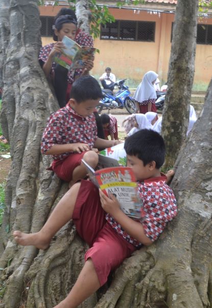 MEMBACA DI TENGAH PANDEMI