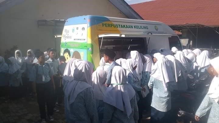 Rasionalisasi Karya Fiksi dan Peningkatan Literasi