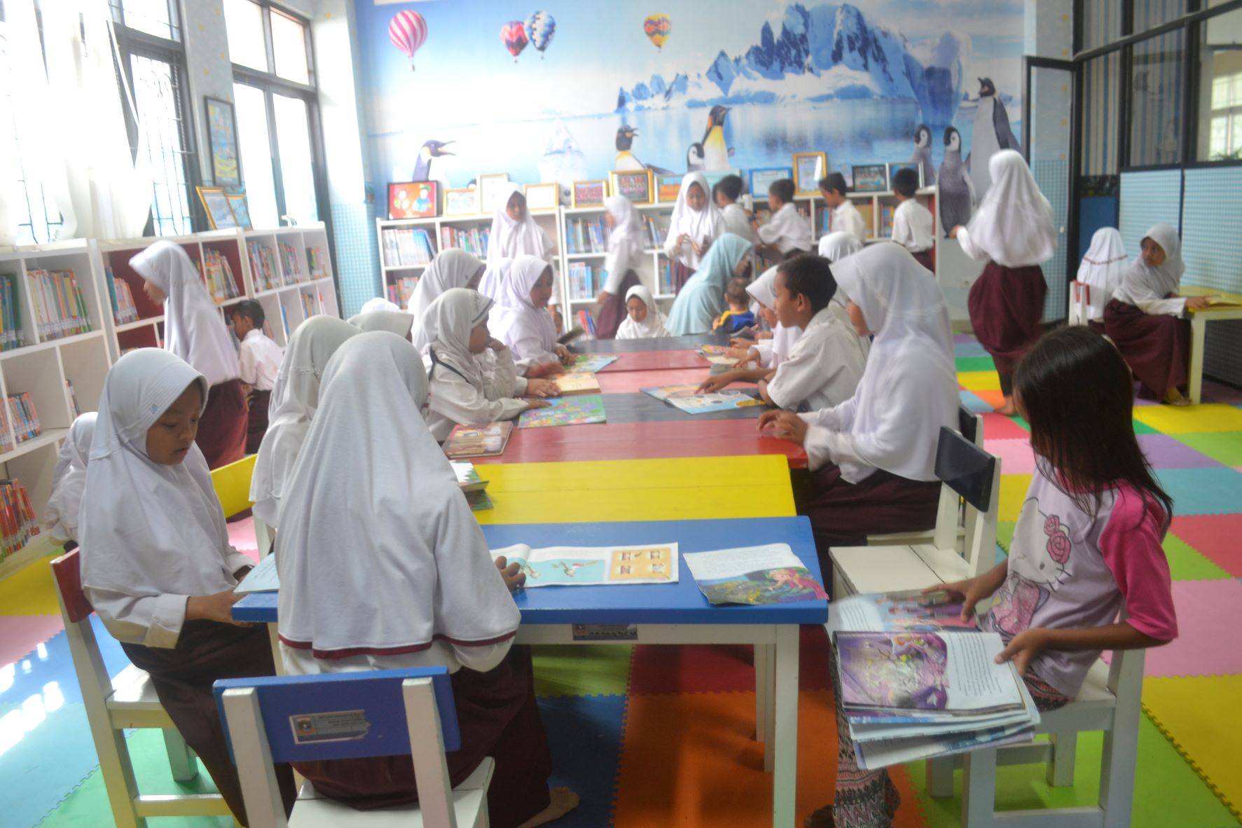 KONSEP PERPUSTAKAAN DALAM  MENINGKATKAN MINAT BACA MASYARAKAT