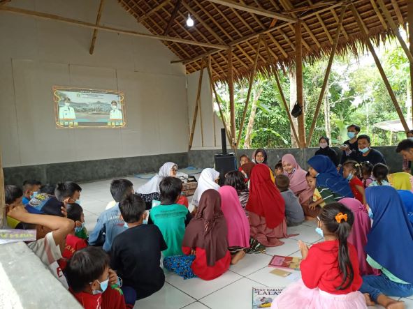 Literasi Dalam Balutan Eksistensi dan Konsistensi