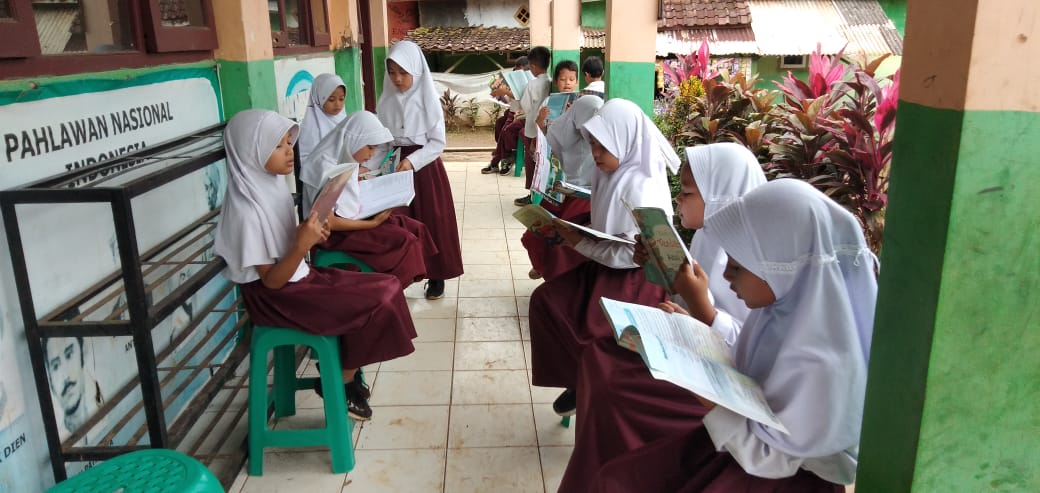 INTERVENSI MINAT BACA UNTUK ANAK SEKOLAH DASAR